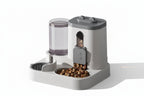 Dispensador de comida y agua para gatos